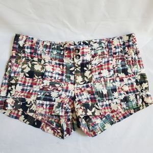 American Eagle Plaid Floral Shorts SIZE 8